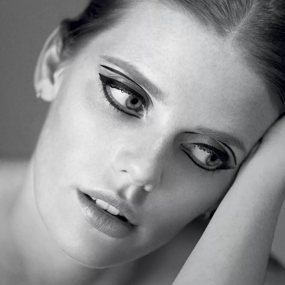 ligne_noire_eyeliner_5.webp SISLEY PARIS Ligne Noire Eyeliner Online