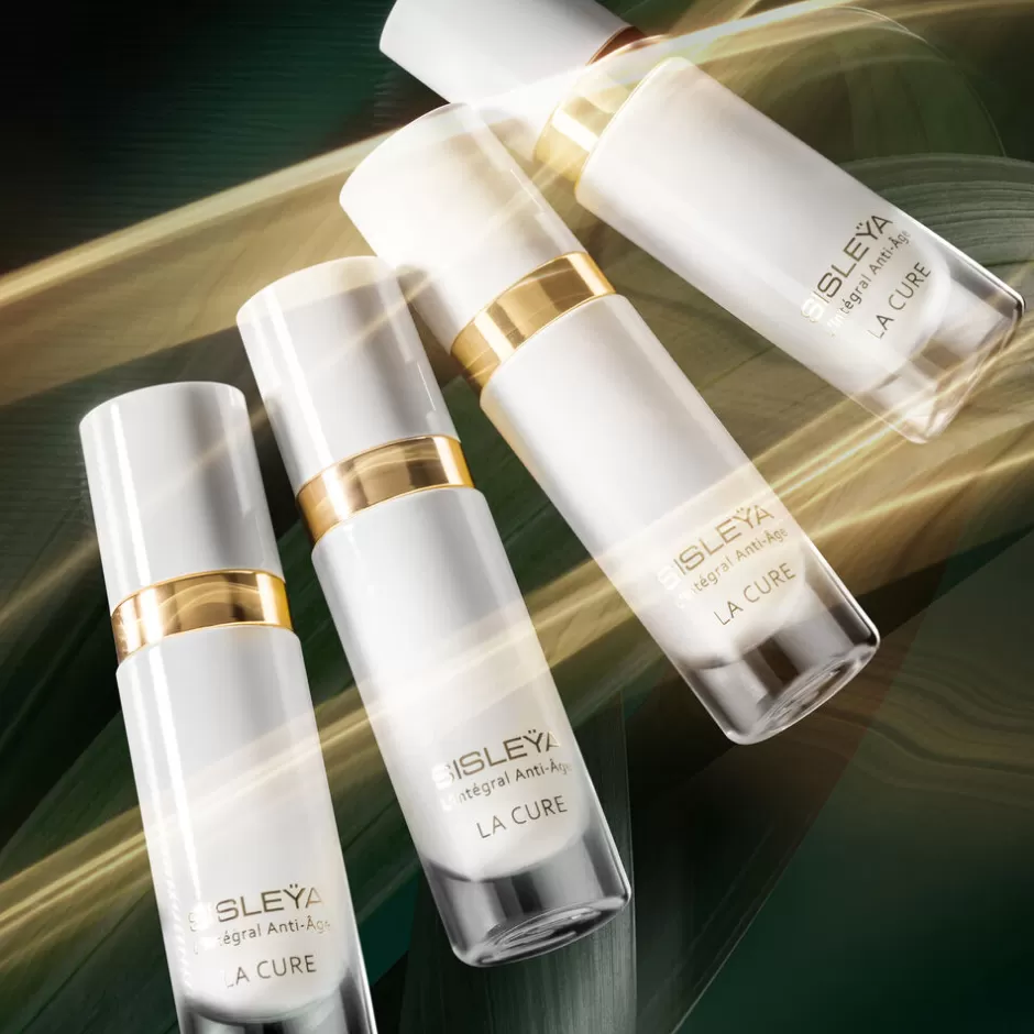 sislea_lintgral_antige_la_cure_2.webp SISLEY PARIS Sisleÿa L'Intégral Anti-Âge La Cure Outlet