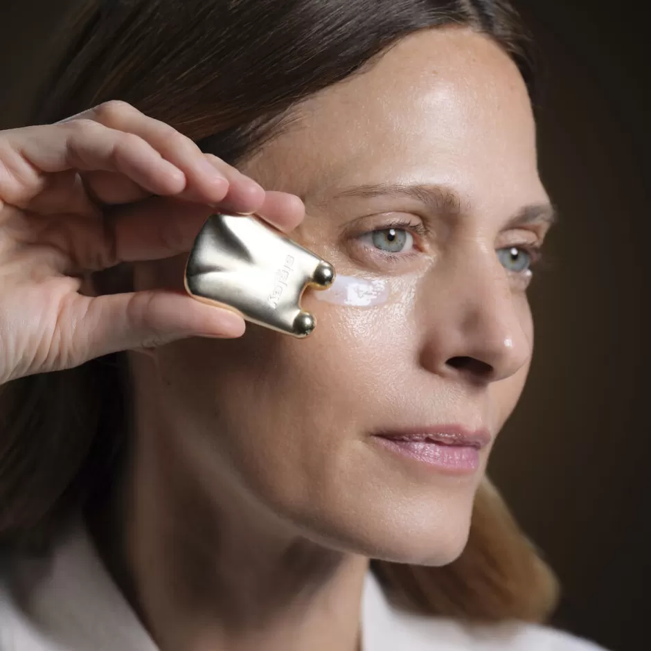 suprema_at_night_the_supreme_antiaging_eye_cream_4.webp SISLEY PARIS Supremÿa At Night The Supreme Anti-Aging Eye Cream Cheap